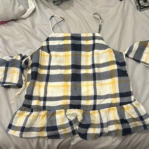 Loose checkered shirt